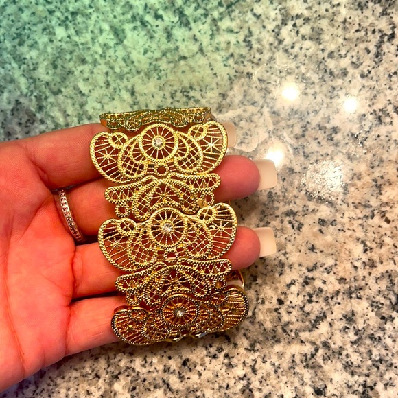 Jewelry - Bracelet